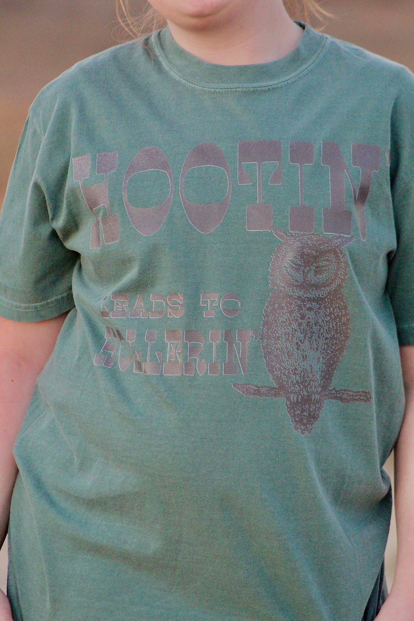 Hootin' leads to hollerin' Tee