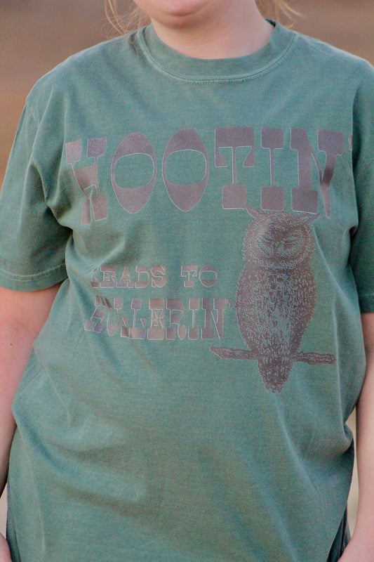 Hootin' leads to hollerin' Tee